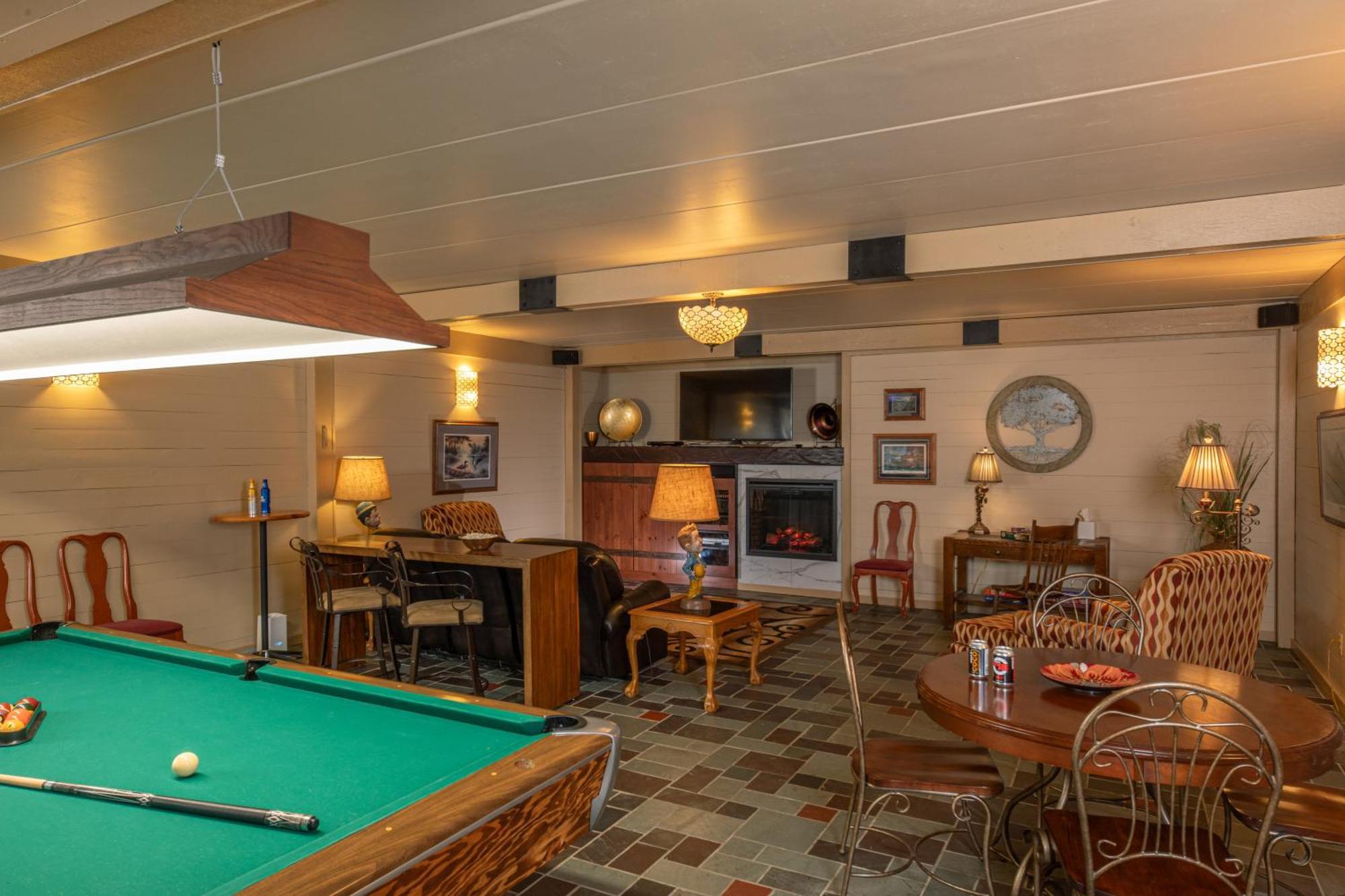The Oakwood Inn Окободжи Экстерьер фото